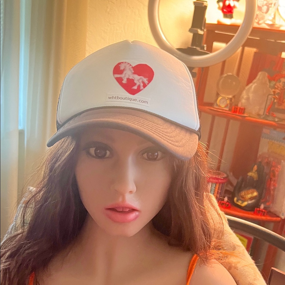 # 0650** Unisex Truck White & Black W/ Heart WHTB Logo Cap